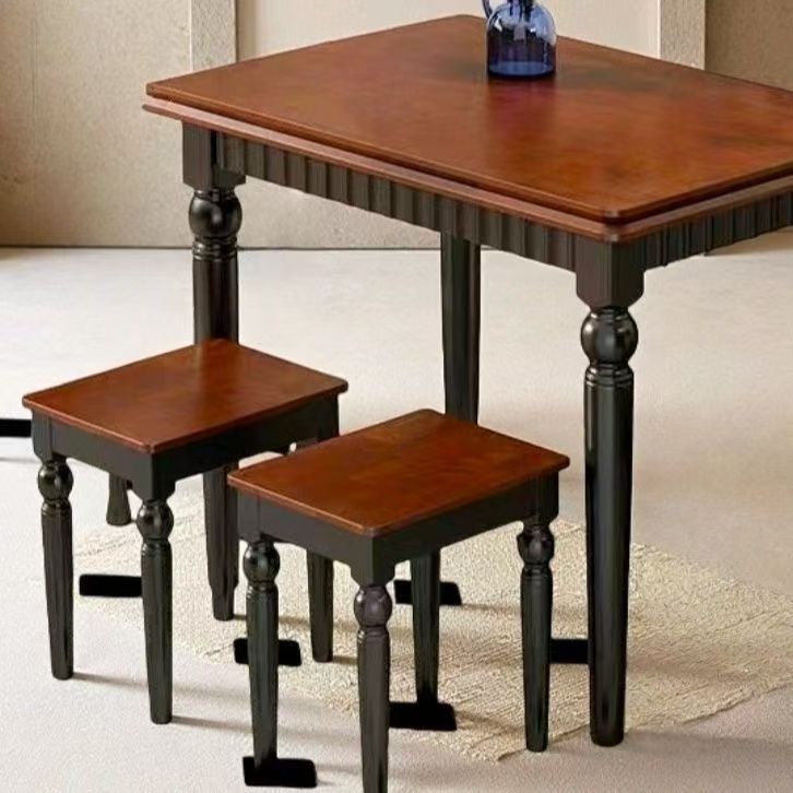 [1 table, 2 tabourets] Notes de style et de couleur