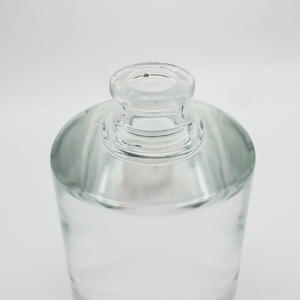 Luxuriöse Glasflasche für Whiskey, Wodka, Tequila, Rum, Brandy, Gin mit Individueller Gravur für Spirituosen-Einzelhandel - Product Image 5