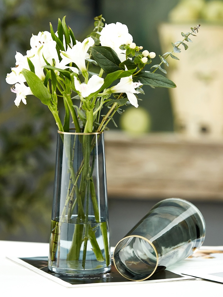 Factory Produced Wholesale Home decor Glass Flower Vase