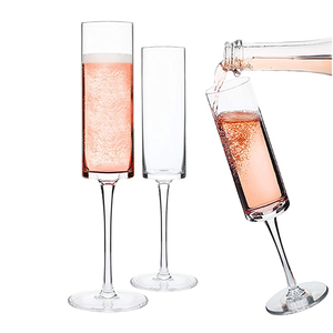 Flûtes à champagne en plastique incassables carrées transparentes de 6oz Verre à champagne en plastique élégant