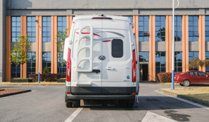 <span class=keywords><strong>Camping</strong></span>-<span class=keywords><strong>Car</strong></span> Modèle B avec <span class=keywords><strong>Moteur</strong></span> 2.0T 6AT, Panneau Solaire 400W : Conquérez au-delà de la Route - Product Image 2