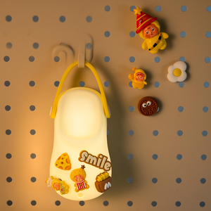 Veilleuse LED miniature moderne et colorée, design <span class=keywords><strong>Crocs</strong></span> mignon, contrôle vocal, RGB créatif, petite veilleuse pour chambre d'enfant, décoration de salon - Product Image 3