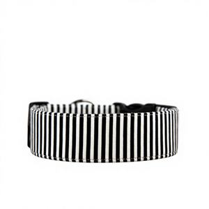 ปลอกคอสุนัขลายชะเอมเทศ - Product Image 1