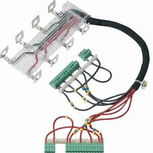 HZI412 Personalizzabile con kit presa Hagers per alimentazione e tensione per interruttori di commutazione HIC440G - Product Image 1
