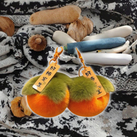 Porte-clés en peluche doux faits main personnalisés en forme de kaki, jouets en peluche en gros pour Halloween, décorations suspendues Ruyi, porte-clés lumineux
