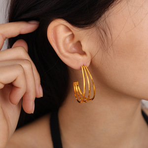 Bijoux de luxe plaqués or 14k 18k en acier inoxydable 316L titane, boucles d'oreilles de type C pour femmes - Product Image 1