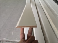 Plinthe en bois écologique blanc apprêté sur mesure pour appartements, hôtels et hôpitaux – Design moderne