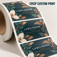 Rouleau d'étiquettes adhésives en PP imprimées sur mesure avec logo couleur pour l'image de marque des emballages de produits et les applications de vente au détail