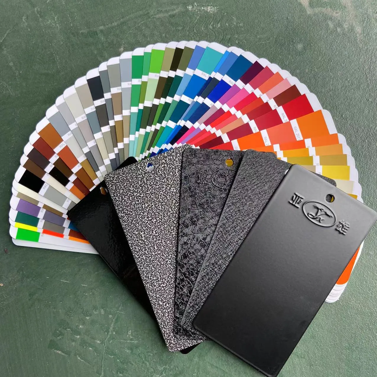 2022 hot Whole Sale Ral9005 black Matt Sandy Texture Epoxy Polyester Hybrid Powder Coating Manufacturer