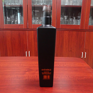 ขวดแก้วเหล้าบรั่นดีสีดำขนาด500มล. ฉลากสีทอง - Product Image 4