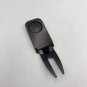 Portasigari da <span class=keywords><strong>Golf</strong></span> Impermeabile <span class=keywords><strong>in</strong></span> Acciaio Marca SY42, Design Brevettato, Finitura Argento e Oro, 3*7cm, Confezione <span class=keywords><strong>in</strong></span> Scatola, Modello con Spina Brasiliana - Product Image 6