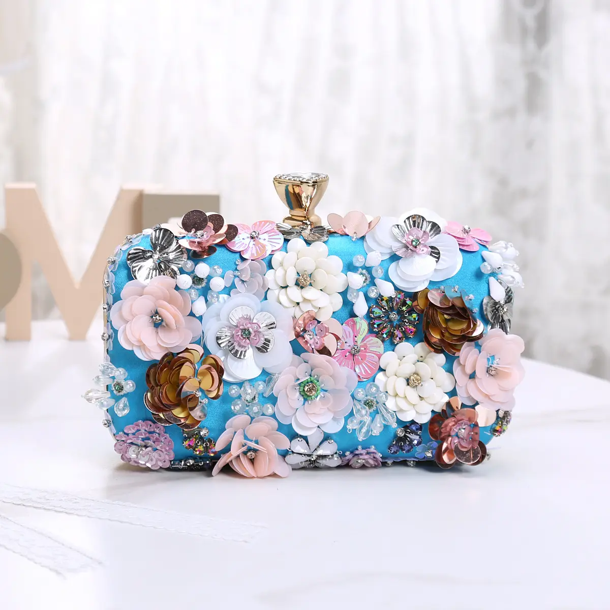 กระเป๋าถือปักเลื่อมลายดอกไม้ทำด้วยมือกระเป๋าสำหรับผู้หญิงชุดกี่เพ้าชุดราตรี