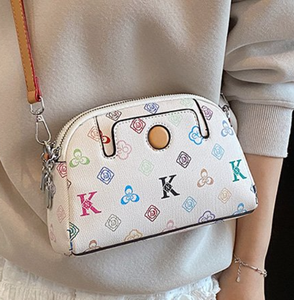 Vente en gros d'usine de sacs à bandoulière de créateurs pour femmes, luxueux et élégants - Product Image 3