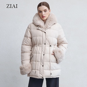 Veste matelassée courte noire brillante et chaude pour <span class=keywords><strong>femme</strong></span> avec grande capuche en fourrure – <span class=keywords><strong>Manteau</strong></span> d'hiver <span class=keywords><strong>matelassé</strong></span> pour <span class=keywords><strong>femme</strong></span> - Product Image 4
