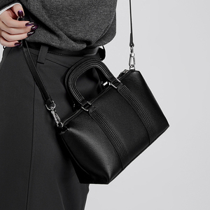 Sac Seau Femme OEM/ODM en Cuir Véritable Vintage – Sac à Bandoulière et Sac Croisé <span class=keywords><strong>de</strong></span> Haute Qualité pour Femme – Vente en Gros - Product Image 2