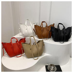 Sac fourre-tout en PU à motif litchi, style coréen, simplicité urbaine, texture de haute qualité, grande capacité, boucle magnétique - Product Image 3