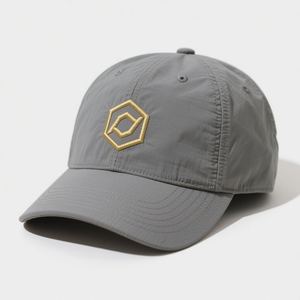 OBM批发5面板帽，带定制反光标志100% 尼龙5面板野营帽，带定制反光标志 - Product Image 3