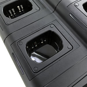 Estación de Carga Múltiple USB 6 en 1 de 10W y 14V ETMY OEM para Walkie Talkie APX6000/APX7000/APX8000/SRX2200 - Product Image 2