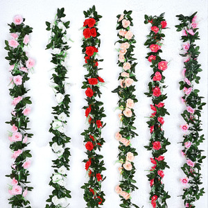 Guirlandes de roses artificielles YD-WK, guirlandes de roses suspendues pour décoration murale, décoration de mariage, décoration de la maison, fleurs en plastique pour usage intérieur - Product Image 1