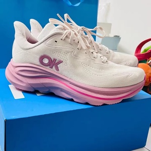 Chaussures de course légères et respirantes de haute qualité pour l'extérieur, baskets confortables et amortissantes, chaussures de basket tendance - Product Image 1