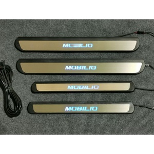 FUXUAN เหมาะสำหรับ <span class=keywords><strong>Honda</strong></span> <span class=keywords><strong>MOBILIO</strong></span> 14-22 รุ่นดั้งเดิม พร้อมแถบกันรอยขอบประตูแบบมีไฟ และแป้นเหยียบต้อนรับแบบมีไฟ LED - Product Image 5