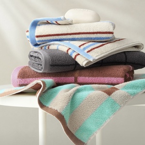 Toallas <span class=keywords><strong>de</strong></span> Algodón Grueso Ecológicas al por Mayor, Altamente Absorbentes, con Diseño a Cuadros, para Hotel y Spa, Duraderas y Suaves para Baño - Product Image 4