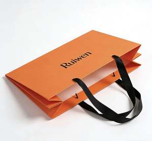 Sac de shopping de luxe en papier couché recyclé avec corde en coton, logo personnalisé, détail ruban, sérigraphie, gaufrage/débossage pour cadeau - Product Image 5