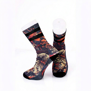 Calcetines Deportivos Antibacterianos 100% Algodón Orgánico con Diseño de Logotipo Personalizado Unisex para Mujeres, Hombres y Niños - Product Image 1
