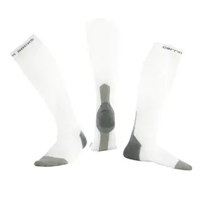 Calcetines de compresión deportivos personalizados para hombre y mujer, medias largas de compresión de tubo