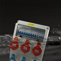 Boîte de distribution d'alimentation portable industrielle étanche IP67 16A 32A CEE/IEC pour chantier de construction
