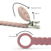 Attache-tétine promotionnelle de qualité alimentaire Clips de tétine en silicone pour bébé Attache-tétine à chaîne