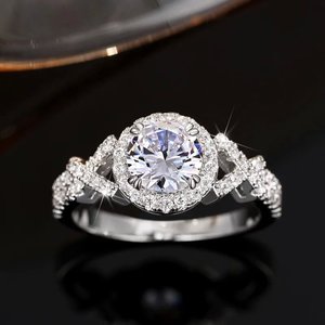 Anello Vintage a Croce per Proposta di Matrimonio, Gioiello Elegante e alla Moda per Donne - Product Image 1