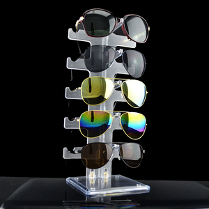 Expositor <span class=keywords><strong>de</strong></span> <span class=keywords><strong>gafas</strong></span> <span class=keywords><strong>de</strong></span> plástico <span class=keywords><strong>de</strong></span> color, soporte moderno hecho a mano <span class=keywords><strong>de</strong></span> 4 ranuras para exhibir <span class=keywords><strong>gafas</strong></span> <span class=keywords><strong>de</strong></span> sol - Product Image 2