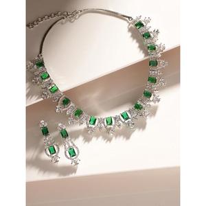 Collier plaqué argent avec motif de déclaration AD lapidé vert avec boucles d'oreilles AD ensemble de bijoux vêtements de fête de mariage disponibles - Product Image 2