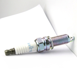 Bougies d'allumage automobiles en gros SILZKR7B-11 18846-11070 <span class=keywords><strong>pour</strong></span> Hyundai Elantra/Kia – Accessoires auto <span class=keywords><strong>pas</strong></span> chers - Product Image 3