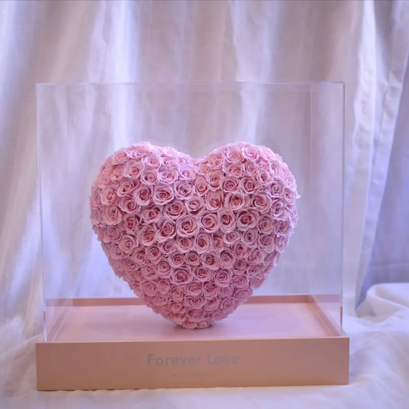 Custom Luxury Eternal roses forever preserved flower heart shape in acrylic box with gift box wedding Valentine's Day