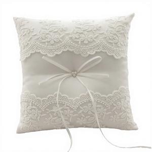 Coussin de mariage en tissu ivoire pour porte-alliances, amovible et lavable, style européen et américain, vente en gros - Product Image 3