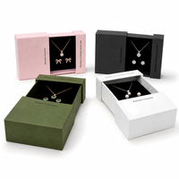 Boîte d'expédition pliable en carton ondulé haut de gamme avec logo personnalisé pour emballage de vente au détail de marque