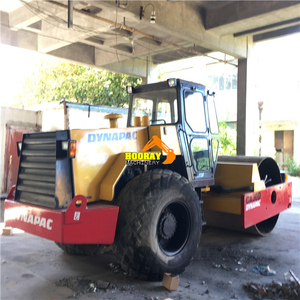 Rodillo de carretera vibratorio de un solo tambor de segunda mano DYNAPAC CA30D eficiente y en buenas condiciones de trabajo para trabajos de construcción - Product Image 4