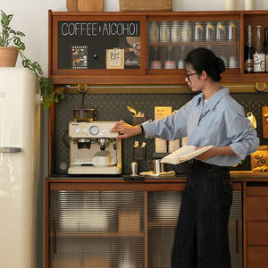 Buffet haut en bois massif de style nordique rétro avec étagère murale pour le rangement et la présentation des vins, pour salle à manger - Product Image 4