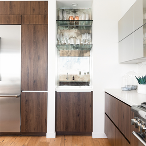 ตู้ครัวไม้วีเนียร์ไม้วอลนัทแบบปรับแต่งได้ใหม่หรูหราการออกแบบห้องครัวที่ทันสมัย - Product Image 2