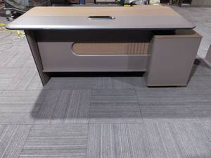 Escritorio Ejecutivo de Oficina Moderno y Lujoso de Madera de Nogal con Panel de PVC de 1.8m 2.0m, Modelo YD319 de YIFA <span class=keywords><strong>FURNITURE</strong></span>, Nuevo en 2026 - Product Image 3