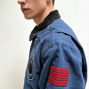 Blouson bomber personnalisé avec logo brodé, <span class=keywords><strong>bleu</strong></span> <span class=keywords><strong>marine</strong></span>, toile de coton cirée 16 oz, pour homme - Product Image 2