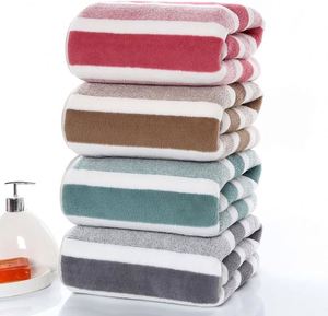 Serviettes de plage en microfibre à séchage rapide, sans sable, à rayures ou de couleur unie, personnalisables avec logo, en tissu doux, les plus vendues - Product Image 3