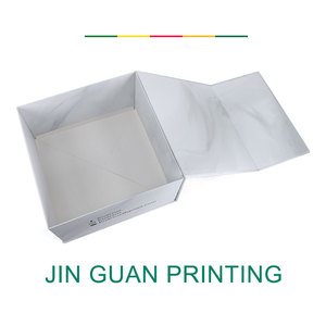 Caja de Regalo Magnética de Papel para Cosméticos con Diseño de Lujo y Logotipo Personalizado en Dorado - Product Image 5