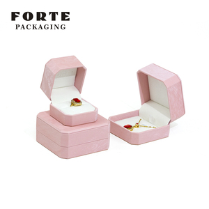 Caja de Joyería de Lujo FORTE Factory, Caja Rosa para Collares, Caja de Almacenamiento de Joyas de Cuero para Anillos, Juego de Cajas de Joyería Personalizables - Product Image 5