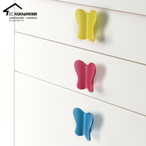 Bouton en alliage de Zinc en forme de papillon <span class=keywords><strong>bleu</strong></span> mignon de haute qualité 16mm pour enfants <span class=keywords><strong>commode</strong></span> et tiroir armoire poignées de traction pour chambre armoire utilisation - Product Image 1