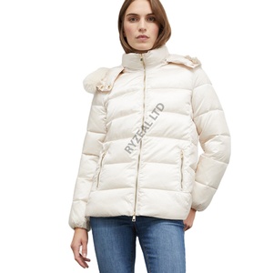 <b>Lightweight</b> Insulated Puffer Hoodie <b>Jacket</b> for <b>Women</b> Stylish Design for Windy Days Cozy Outerwear for Outdoor Wear Woven Weaving - Product Image 1