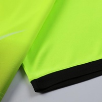 Uniforme de Fútbol Personalizado Verde Neón, Pantalones Cortos con Estampado por Transferencia de Calor, 100% Poliéster 220g, Secado Rápido, Venta al Por Mayor