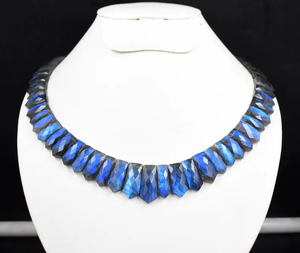 สร้อยคอแฟชั่นสไตล์ลาบราดอไรต์ที่ดูฉูดฉาดประดับด้วยลูกปัดอัญมณีที่มีเสน่ห์สำหรับงานปาร์ตี้ - Product Image 4